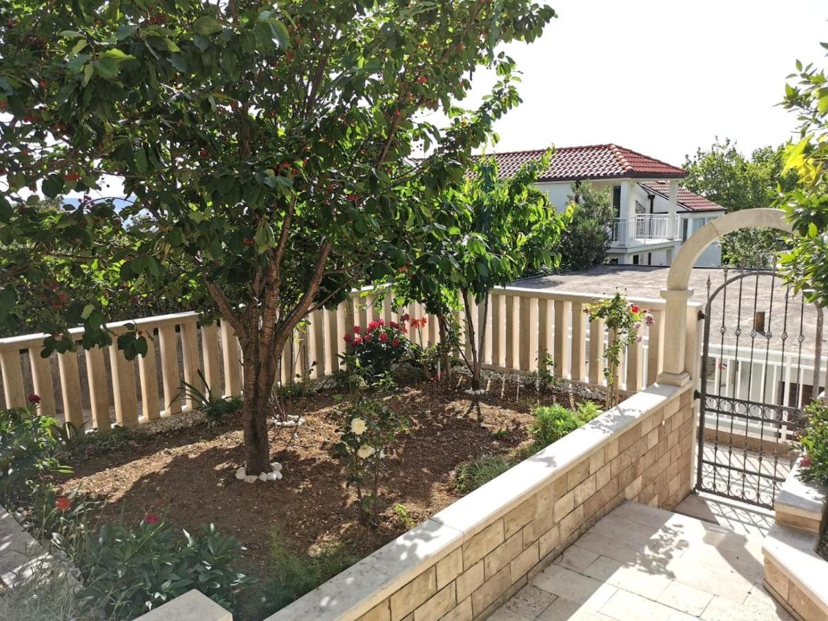 Villa Ruza 30M From The Beach Baška Voda المظهر الخارجي الصورة