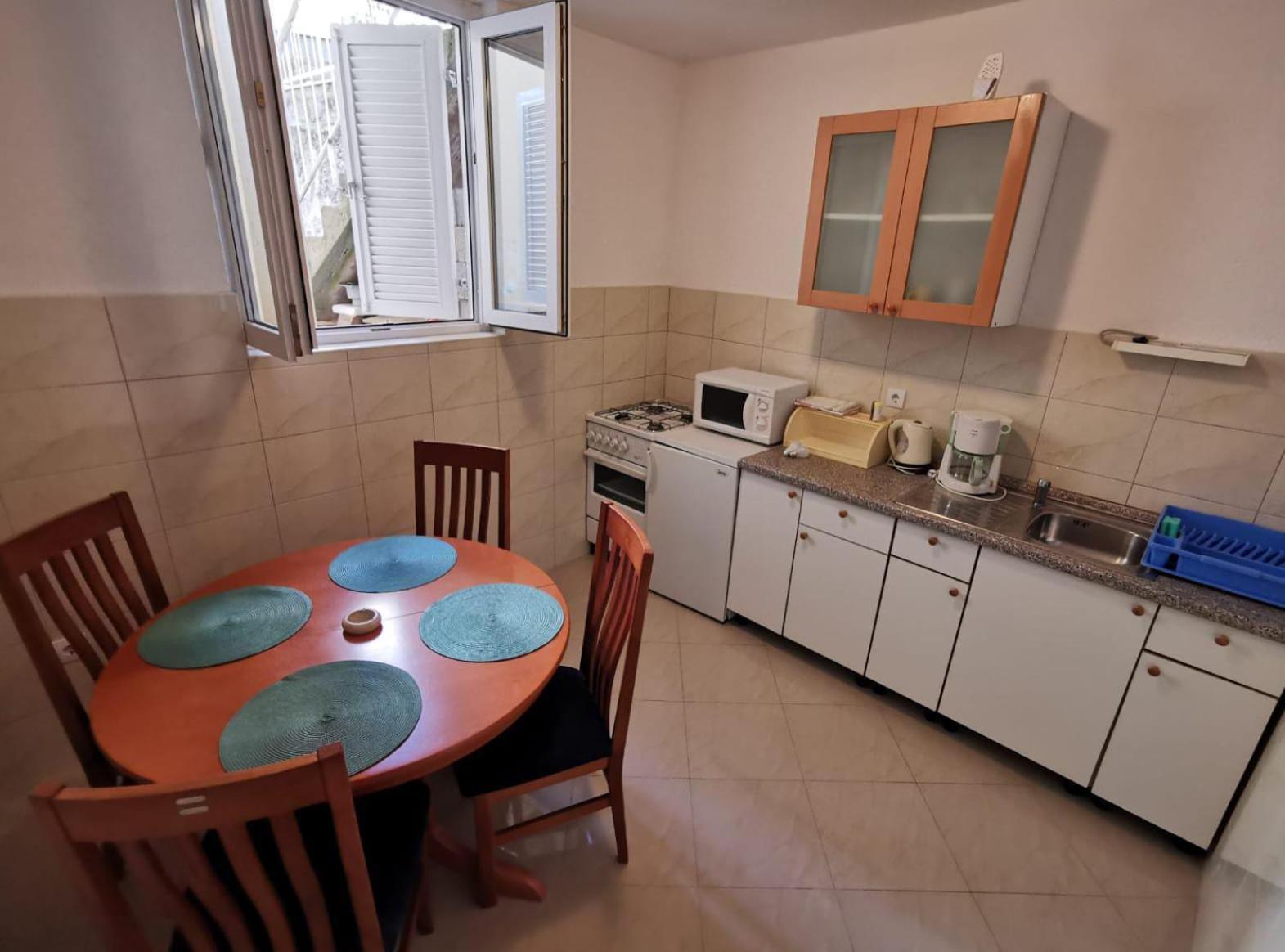 Villa Ruza 30M From The Beach Baška Voda الغرفة الصورة