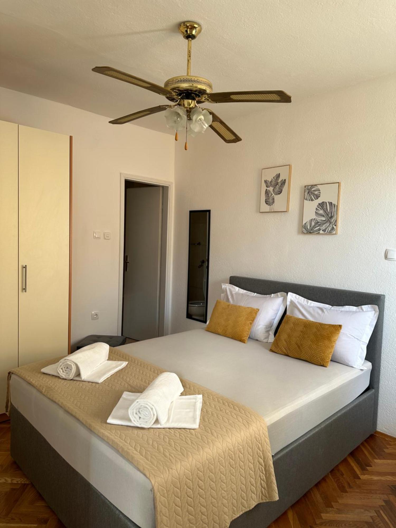 Villa Ruza 30M From The Beach Baška Voda الغرفة الصورة
